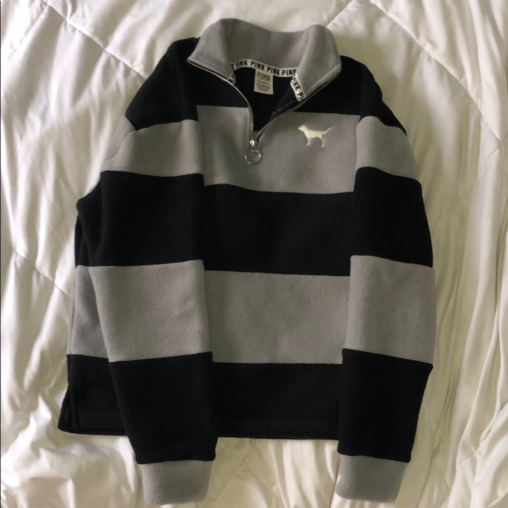 VS PINK PULLOVER